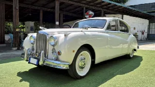 Foto 5 di 74: JAGUAR MkIX Saloon MK 9 - SUMMER PRICE 