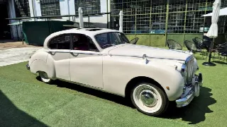 Foto 23 di 74: JAGUAR MkIX Saloon MK 9 - SUMMER PRICE 