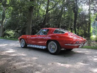 Foto 4 di 5: CHEVROLET Corvette C2 Split window   