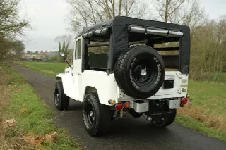 Foto 4 di 5: TOYOTA Land Cruiser FJ40  