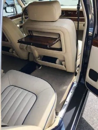 Foto 4 di 5: ROLLS ROYCE Silver spirit II  