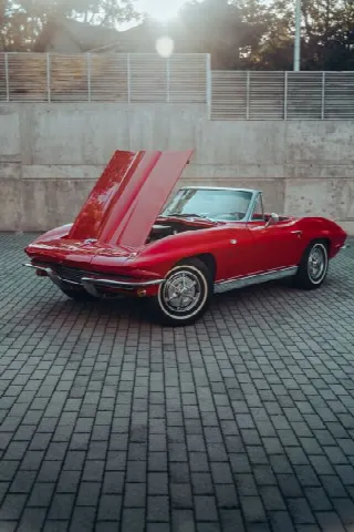 Foto 7 di 8: CHEVROLET Corvette C2  