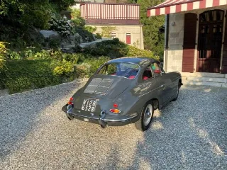 Foto 3 di 4: PORSCHE 356 BT6 Super 90  