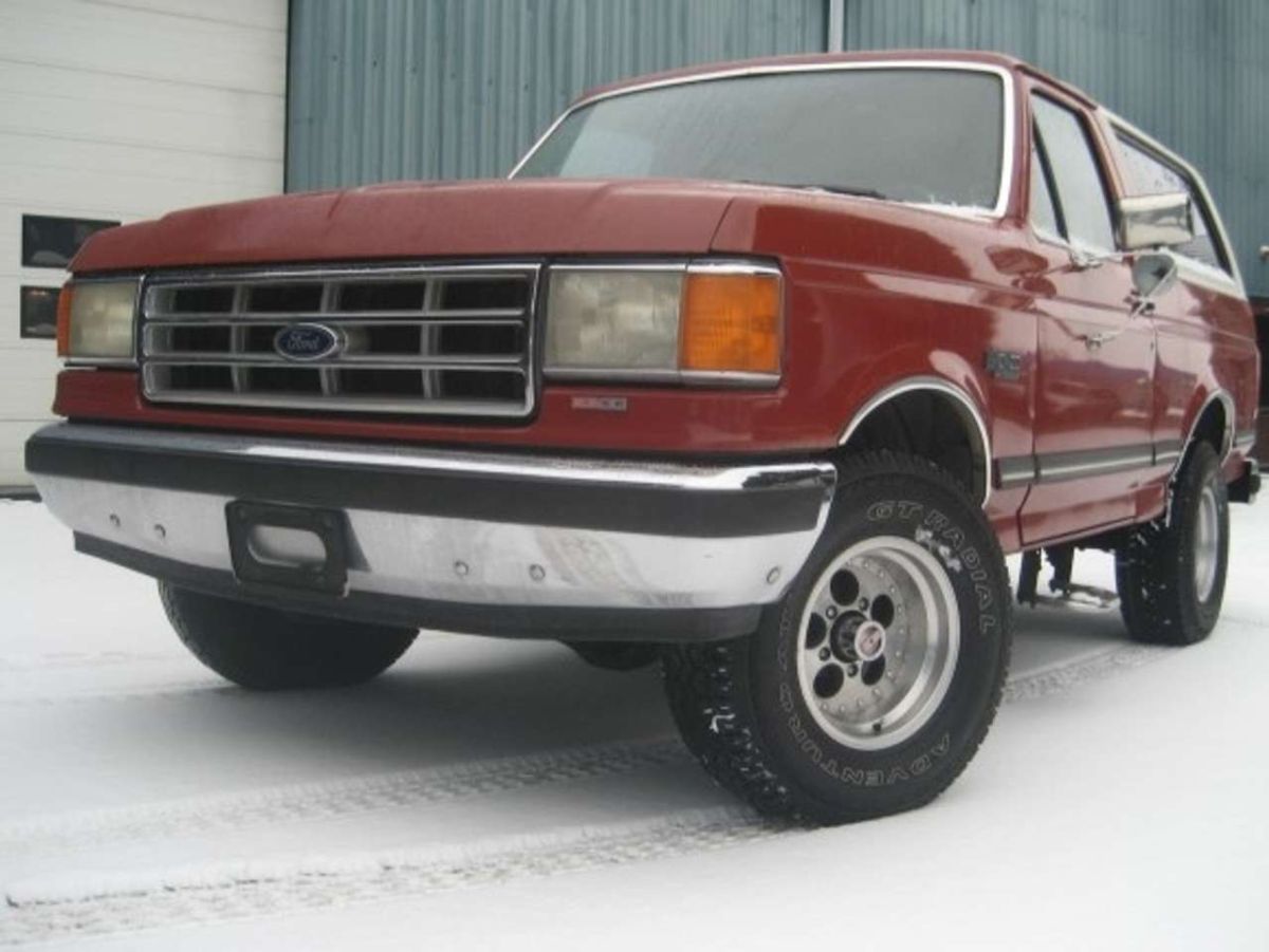 FORD Bronco XLT 4x4 5.0 V8   