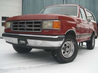 Foto 1 di 5: FORD Bronco XLT 4x4 5.0 V8   