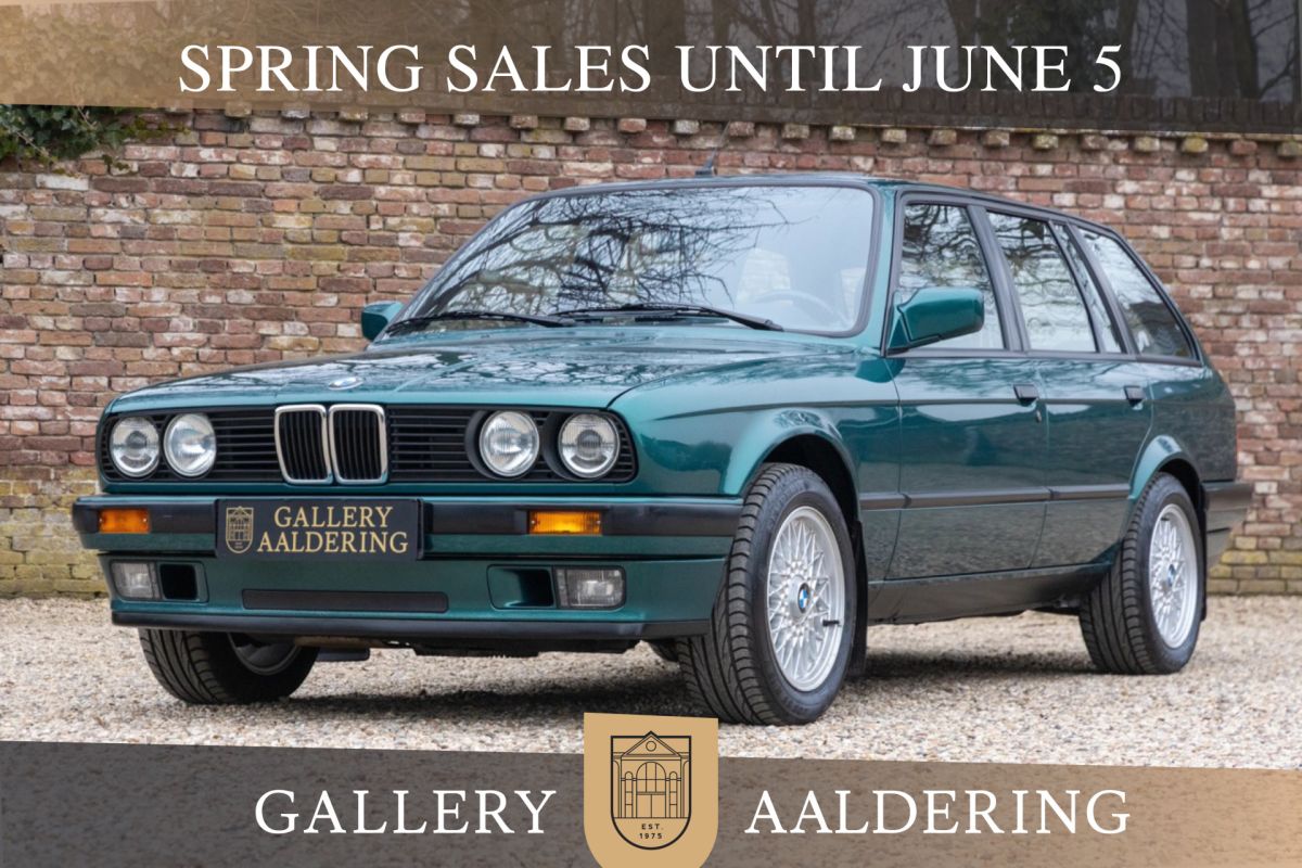 BMW 3 Serie 316i touring "Design Edition" with 47.000 kms Last 3-Series E30 with a high level of personalization, Livery in Lagunen-Grün - Black upholstery Sport seats - Slide sunroof - etc, In the