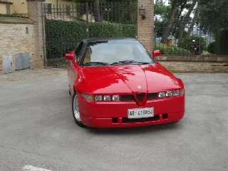 Foto 2 di 27: ALFA ROMEO SZ Coupè 3000 V6 