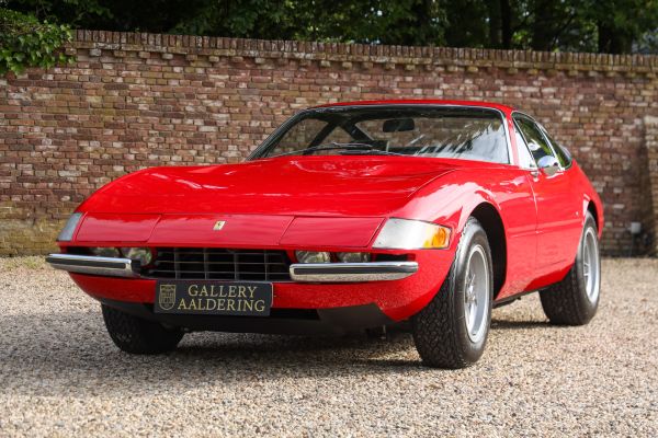 Ferrari 365 GTB/4 Daytona "with French history" Genuinely authentic - Still with original materials from the past, Delivered through Charles Pozzi SA in 1972 and registered in 1973, Differential and