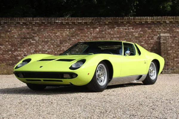 LAMBORGHINI Miura P400 S “A Bobileff restoration”