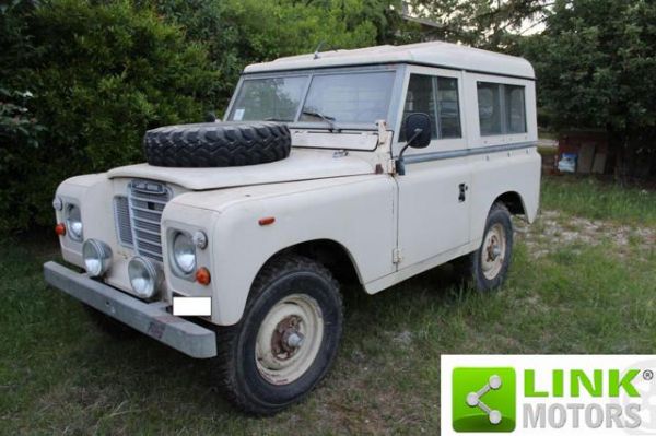 LAND ROVER Series 1-3 (1948-1984) versione 88 anno 1984 44 kw