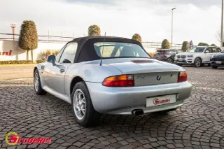 Foto 4 di 32: BMW Z3 1.9 16V cat Roadster