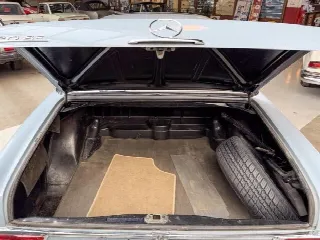Foto 29 di 29: MERCEDES-BENZ 220 SE Coupè