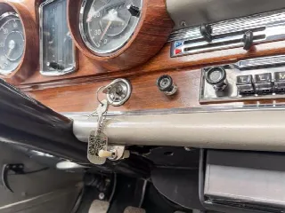 Foto 9 di 29: MERCEDES-BENZ 220 SE Coupè
