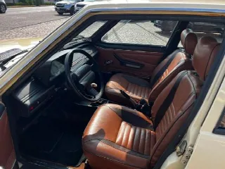 Foto 10 di 20: ALFA ROMEO Giulietta 1.6