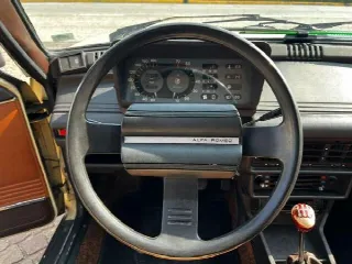 Foto 14 di 20: ALFA ROMEO Giulietta 1.6