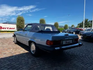 Foto 4 di 15: MERCEDES-BENZ Other 560 SL