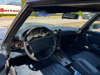 Foto 10 di 15: MERCEDES-BENZ Other 560 SL