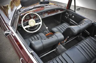 Foto 8 di 11: MERCEDES-BENZ S-ClassHeckflosse(1959-1968) 220Seb Convertible - Restored - Note 1- 