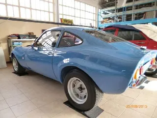 Foto 3 di 15: OPEL GT 