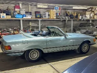 Foto 4 di 29: MERCEDES-BENZ 280 SL type W107 blue
