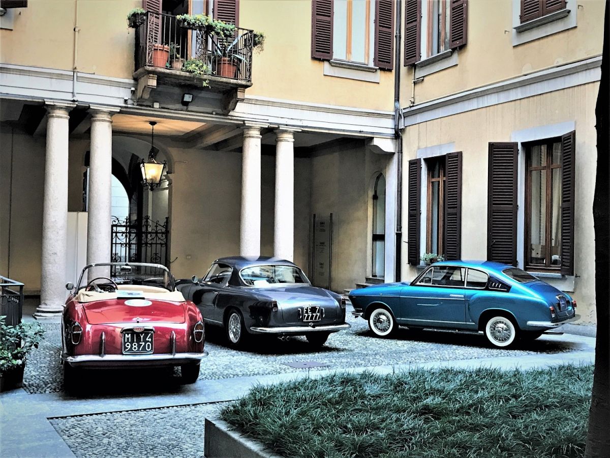 Milano: Design Week  - OldCar24 sponsor per " Arte & Motori "