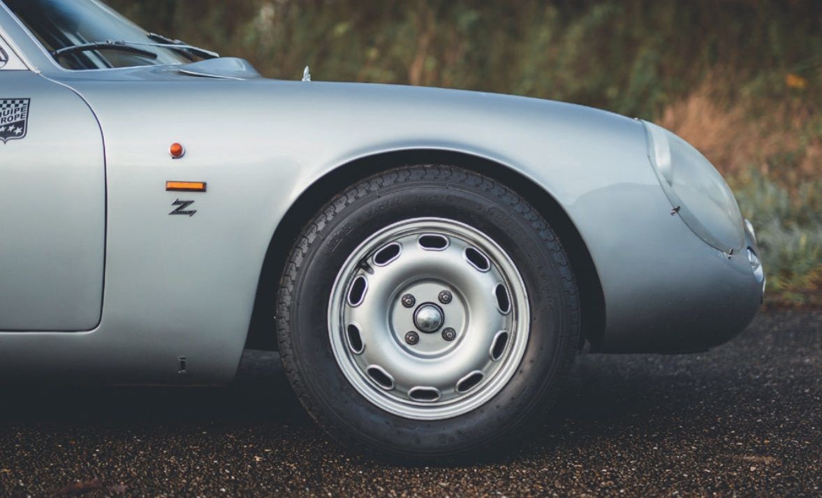 COVID-19:  CROLLANO LE BORSE E VOLANO I BENI RIFUGIO, AUTO D'EPOCA, ORO E OROLOGI  