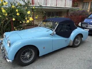 Foto 1 di 2: TRIUMPH TR3A   
