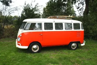 Foto 3 di 4: Volkswagen T1  15 Fenstern