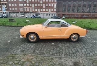 Foto 1 di 4: Volkswagen Karmann Ghia 