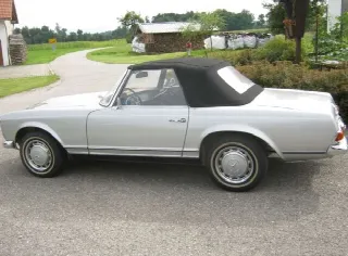 Foto 2 di 5: MERCEDES-BENZ SL Pagoda (1963-1971) 280  
