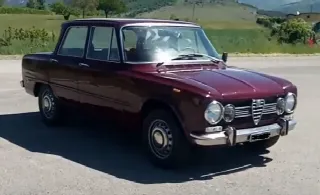 Foto 11 di 11: ALFA ROMEO Giulia 1300 Super   