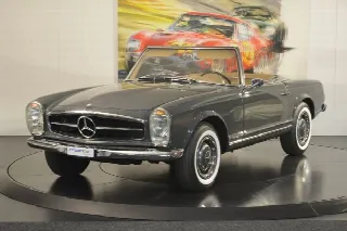 Foto 4 di 15: MERCEDES-BENZ SL Pagoda (1963-1971) 230 - Total Restauration über 150'000.- Fr.