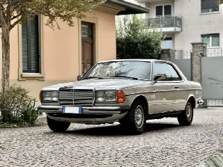 Foto 2 di 17: MERCEDES-BENZ 230 C CE coupè