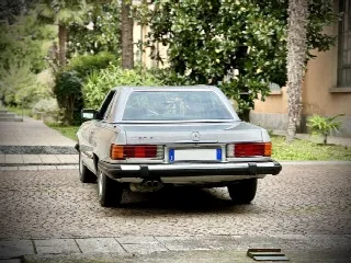 Foto 6 di 14: MERCEDES-BENZ SL(1971-1989) 450