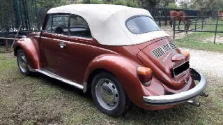 Foto 7 di 7: Volkswagen Maggiolino Karmann Ghia  