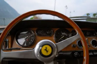 Foto 4 di 21: FERRARI 330 GT 2+2 - Series I ‘Interim’ - 1 of 124 examples built - Ferrari Classiche certificate - **original interior**