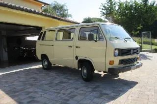 Foto 2 di 35: Volkswagen T3 Caravelle 