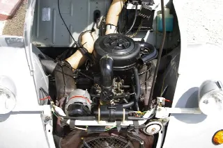Foto 5 di 5: CITROEN 2 CV  