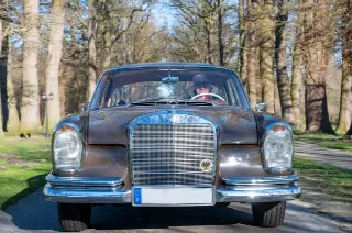 Foto 3 di 7: MERCEDES-BENZ SE coupè 250 