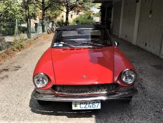 Foto 2 di 7: FIAT 124 Spider Sport  prima serie 1.4