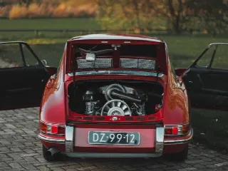 Foto 6 di 17: PORSCHE 911 Coupè Matching numbers early chassis number 