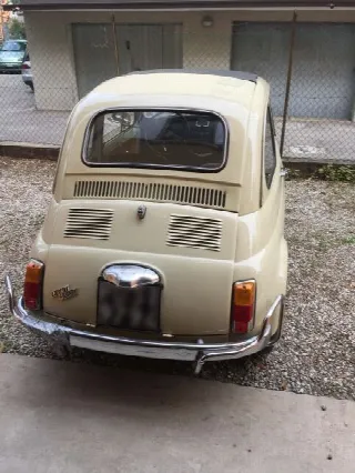 Foto 1 di 6: FIAT 500 L 