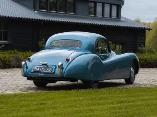 Foto 3 di 15: JAGUAR XK 120 XK120 FHC 1951