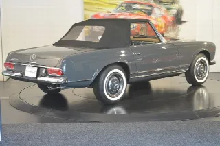 Foto 6 di 15: MERCEDES-BENZ SL Pagoda (1963-1971) 230 - Total Restauration über 150'000.- Fr.