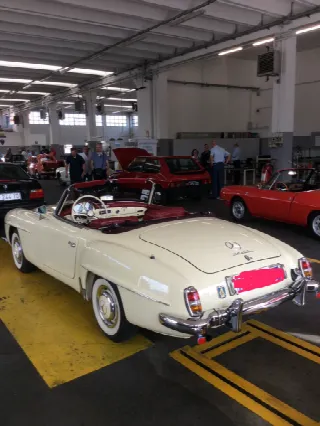 Foto 7 di 9: MERCEDES-BENZ SL190(1955-1963)  1956