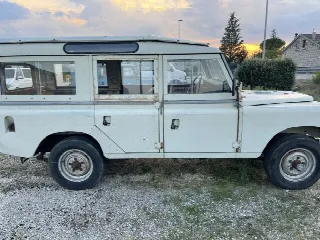 Foto 4 di 7:  Land Rover 109 3a