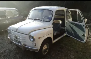 Foto 4 di 6: FIAT 600  