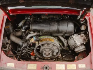 Foto 6 di 6: PORSCHE 911 S 1975 Coupe PTS Malaga Red FULLY MATCHING 