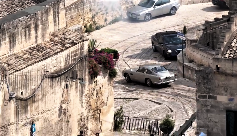 In esclusiva su OldCar24 la lavorazione del nuovo film sull'Agente 007. Sullo sfondo l'Italia più bella.