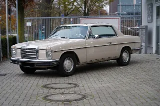 Foto 6 di 8: MERCEDES-BENZ 250 CE  